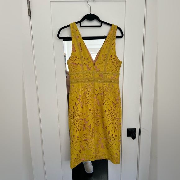 Maeve Monstera Leaf Guipure Lace Knee Length Sheath Dress - Picture 3 of 3